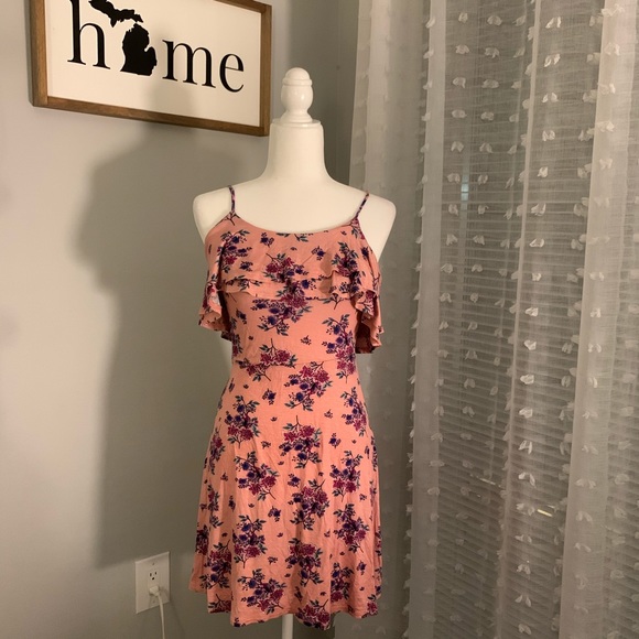 Pink Republic Dresses & Skirts - NWT Floral Print Pink Ruffle top Sundress